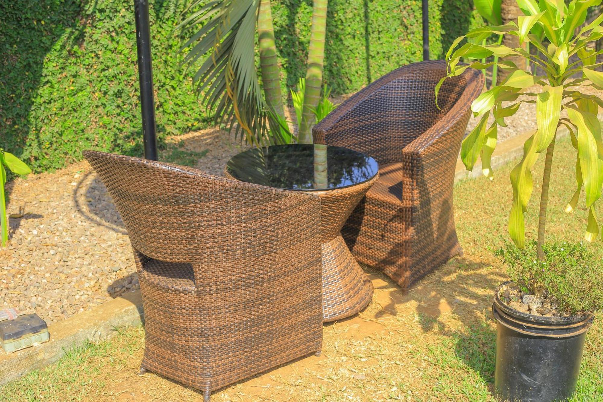 Rustic Gardens Bed & Breakfast Kitunzi Lungujja Kampala Exteriör bild